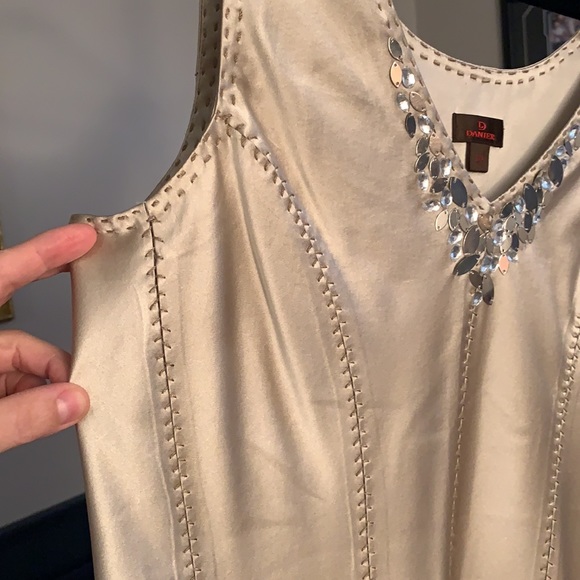 Danier 100% Silk Top - Picture 3 of 6